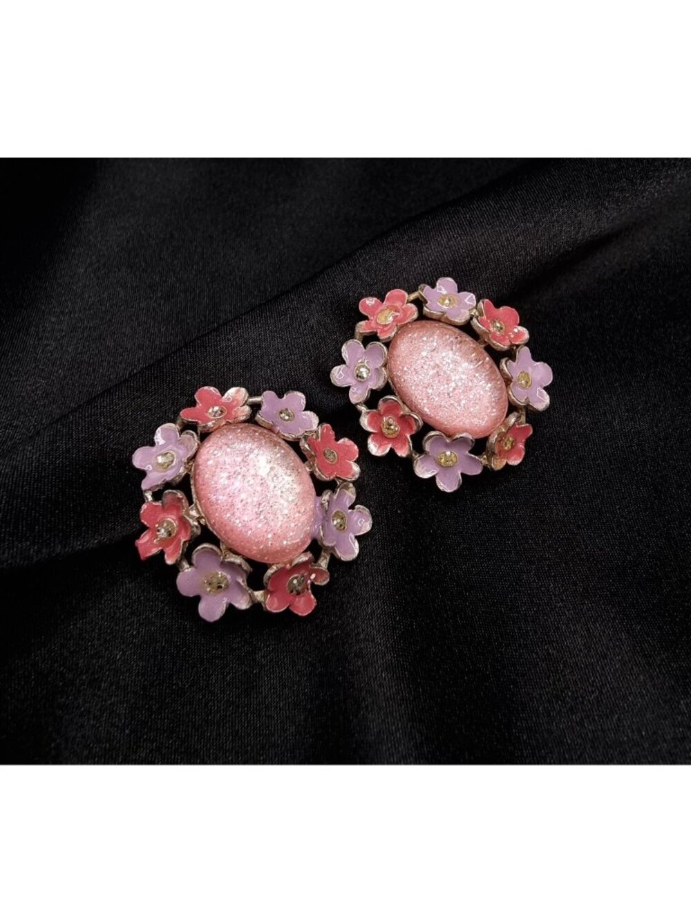 Vintage 1950's-1960's Pink Glitter Oval Clip-On Earrings W/ Red & Purple Floral